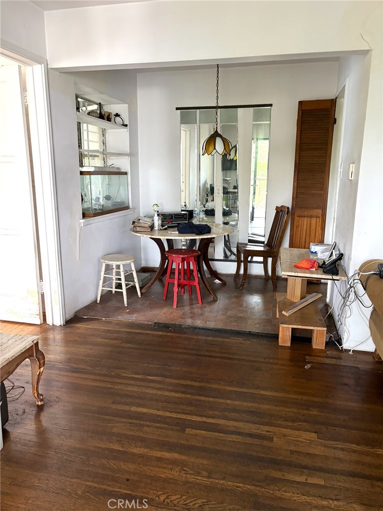 3457 Greenfield Avenue Los Angeles, CA 90034 - Photo 4 of 17 Dining Area off Living Room