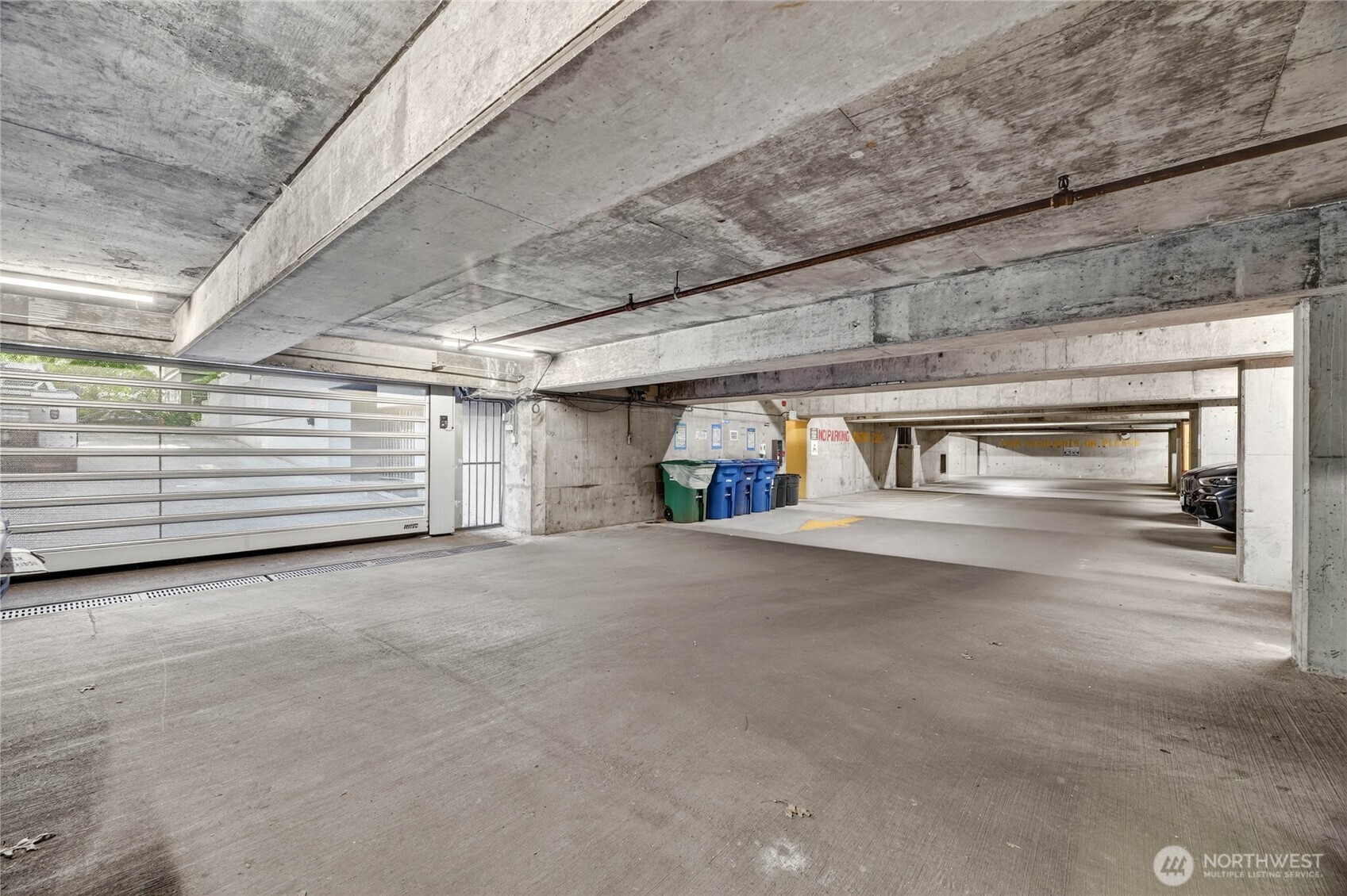1120 Spring Street, Unit 1201 Seattle, WA 98104 - Photo 36 of 40 Gallery Image 36
