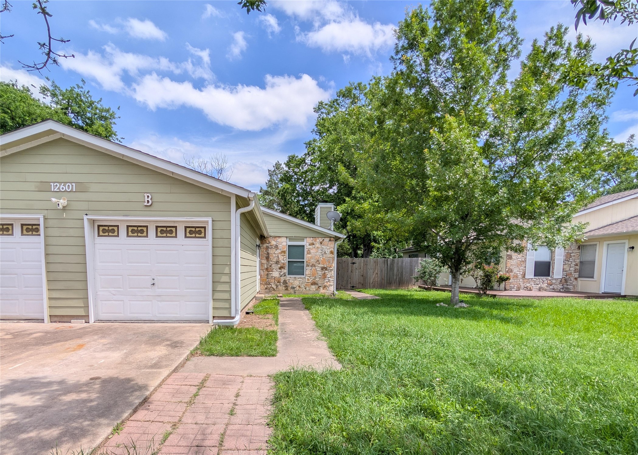 Front of Duplex, #B is on the right side