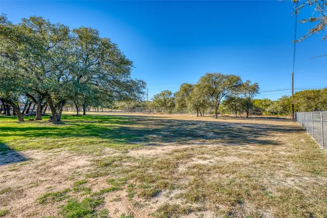 $499,000 | 326 Sunrise Hills, Lampasas, TX 76550