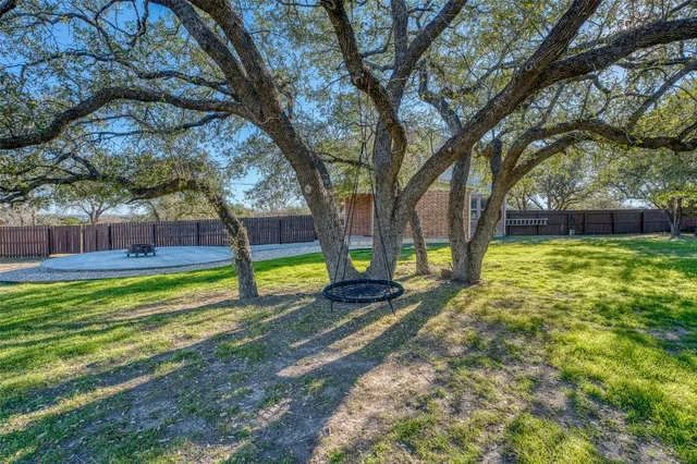 $499,000 | 326 Sunrise Hills, Lampasas, TX 76550
