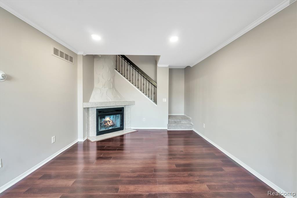 22224 Edgewater Novi, MI 48375 - Photo 16 of 32