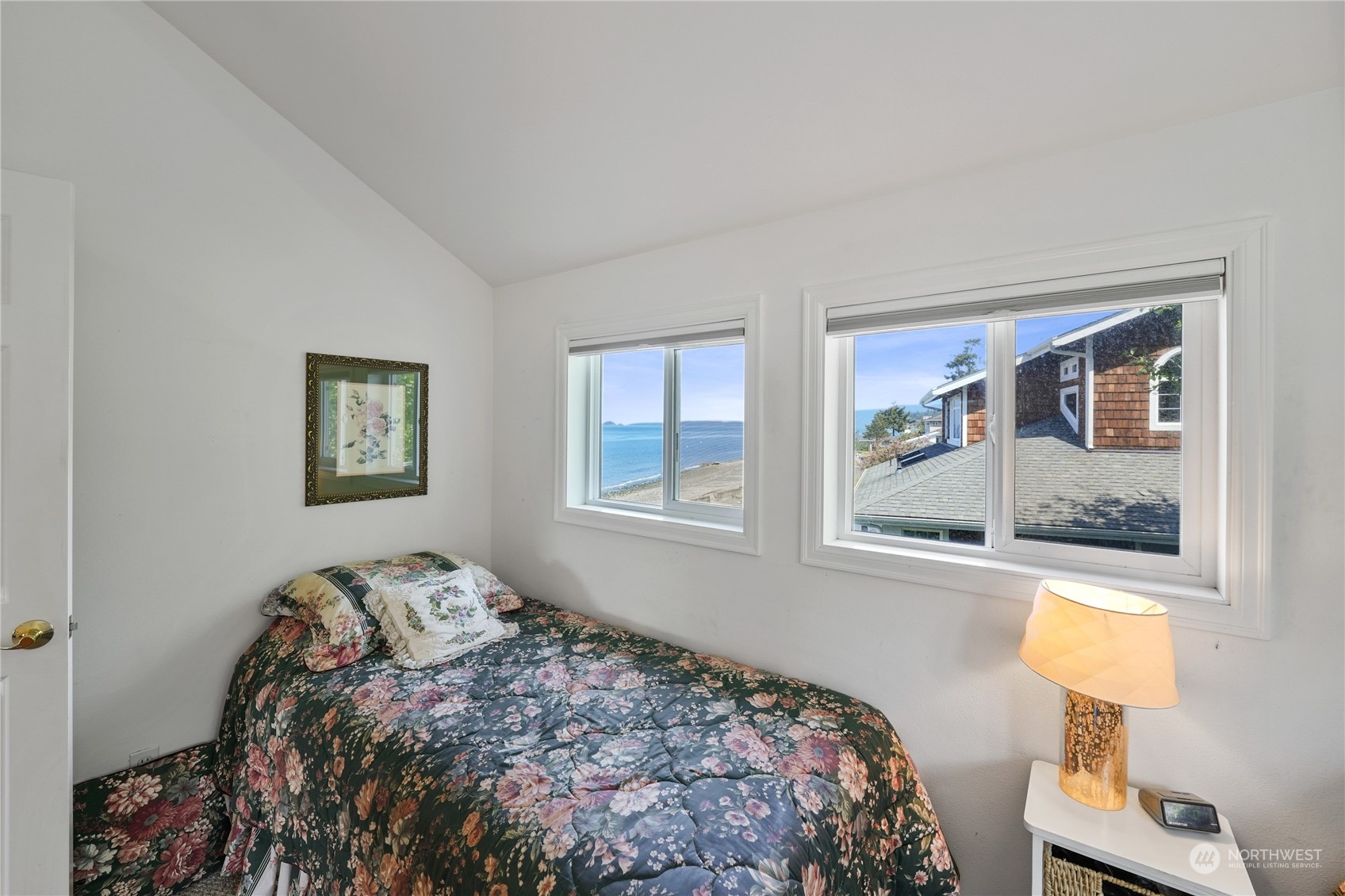 4233 Edens Road Anacortes, WA 98221 - Photo 29 of 40 Gallery Image 29
