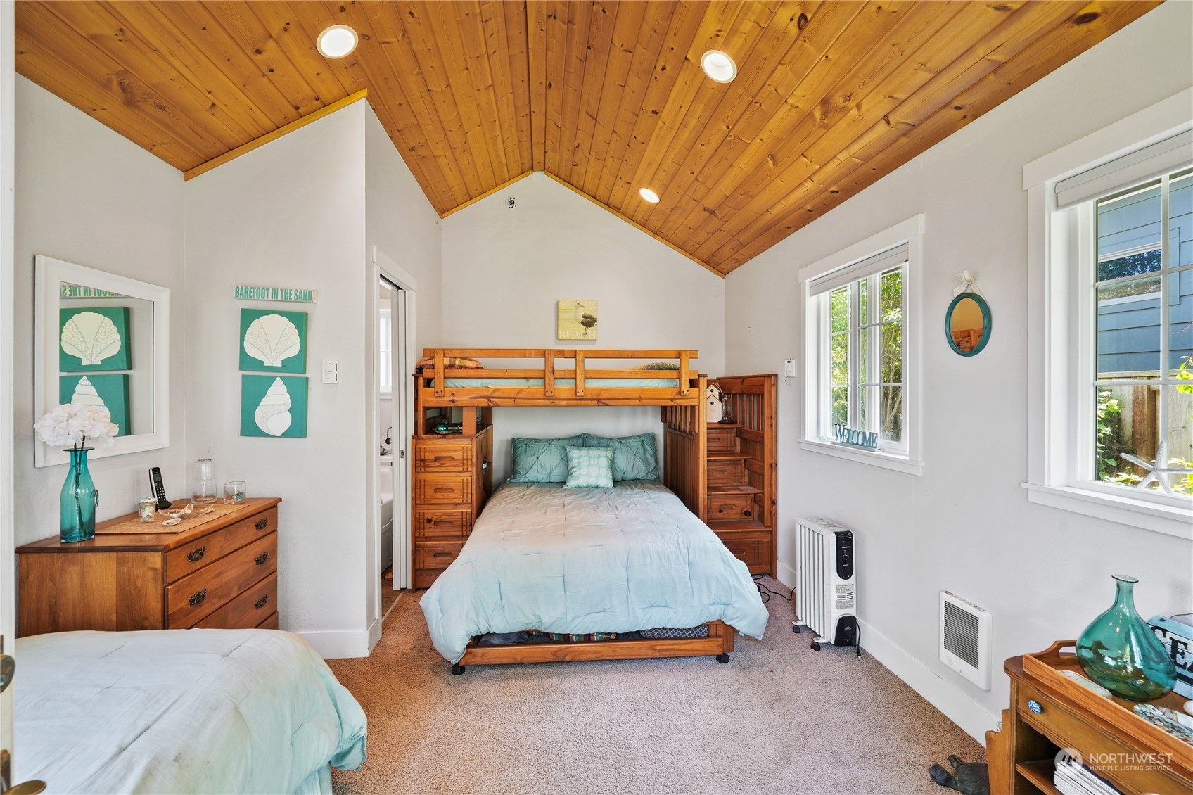 4233 Edens Road Anacortes, WA 98221 - Photo 34 of 40 Gallery Image 34