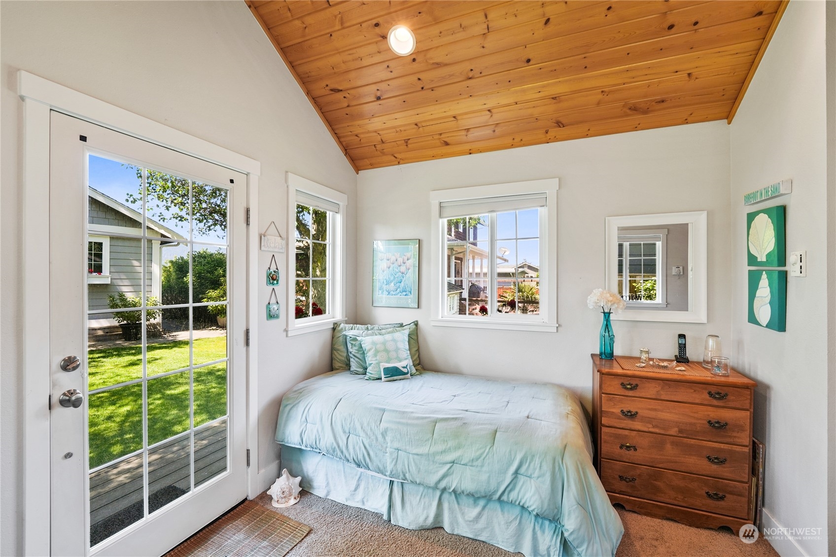 4233 Edens Road Anacortes, WA 98221 - Photo 36 of 40 Gallery Image 36