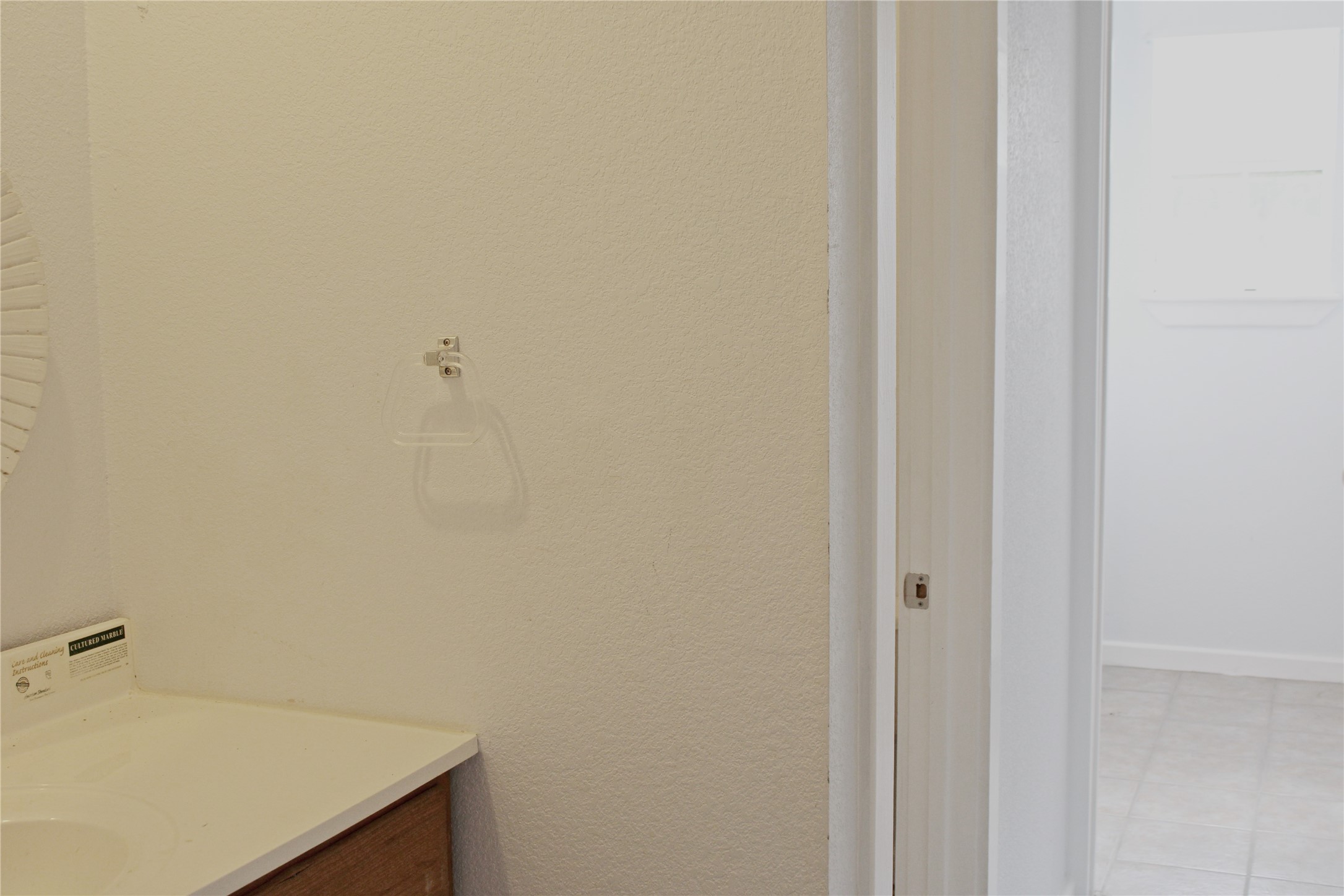 2042 Willow Springs Road Fayetteville, TX 78940 - Photo 28 of 42 close up of a white marble wall