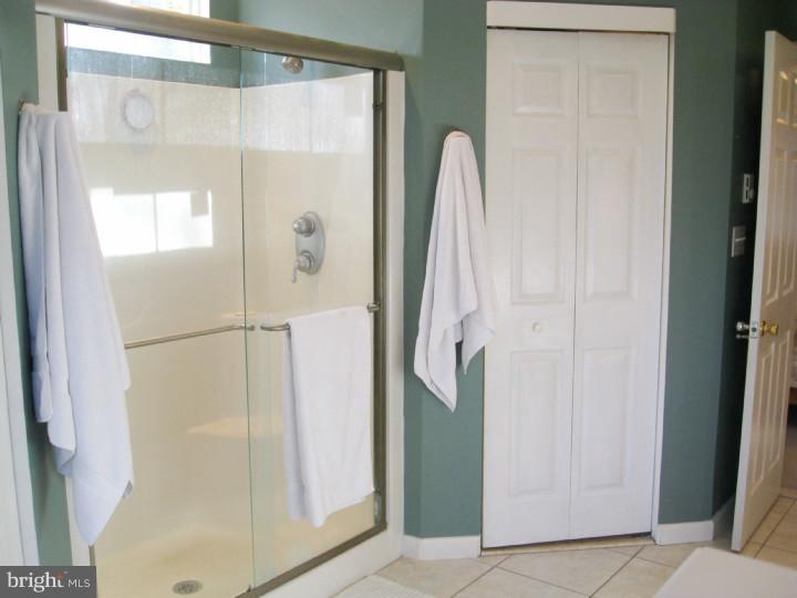 525 Faraday Road Hockessin, DE 19707 - Photo 12 of 24 Master Bathroom