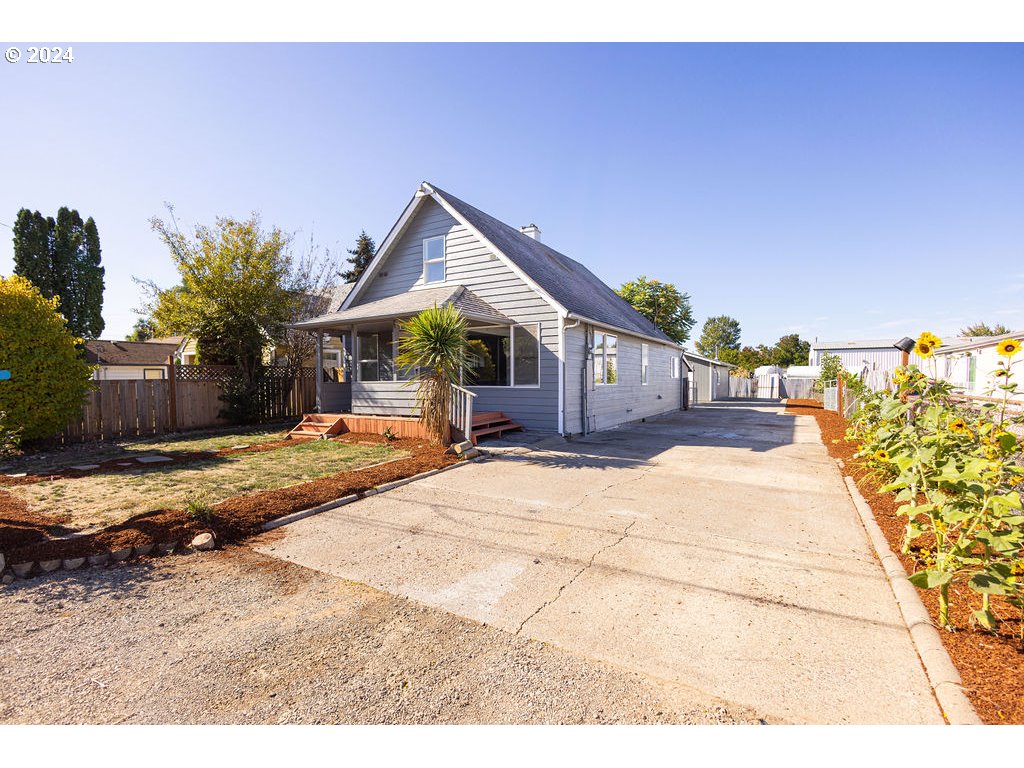 440 Wilkie Street Eugene, OR 97402 - Photo 2 of 38