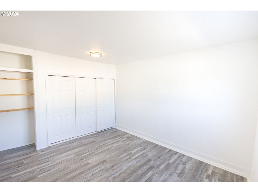 440 Wilkie Street Eugene, OR 97402 - Photo 21 of 38 a view of an empty room