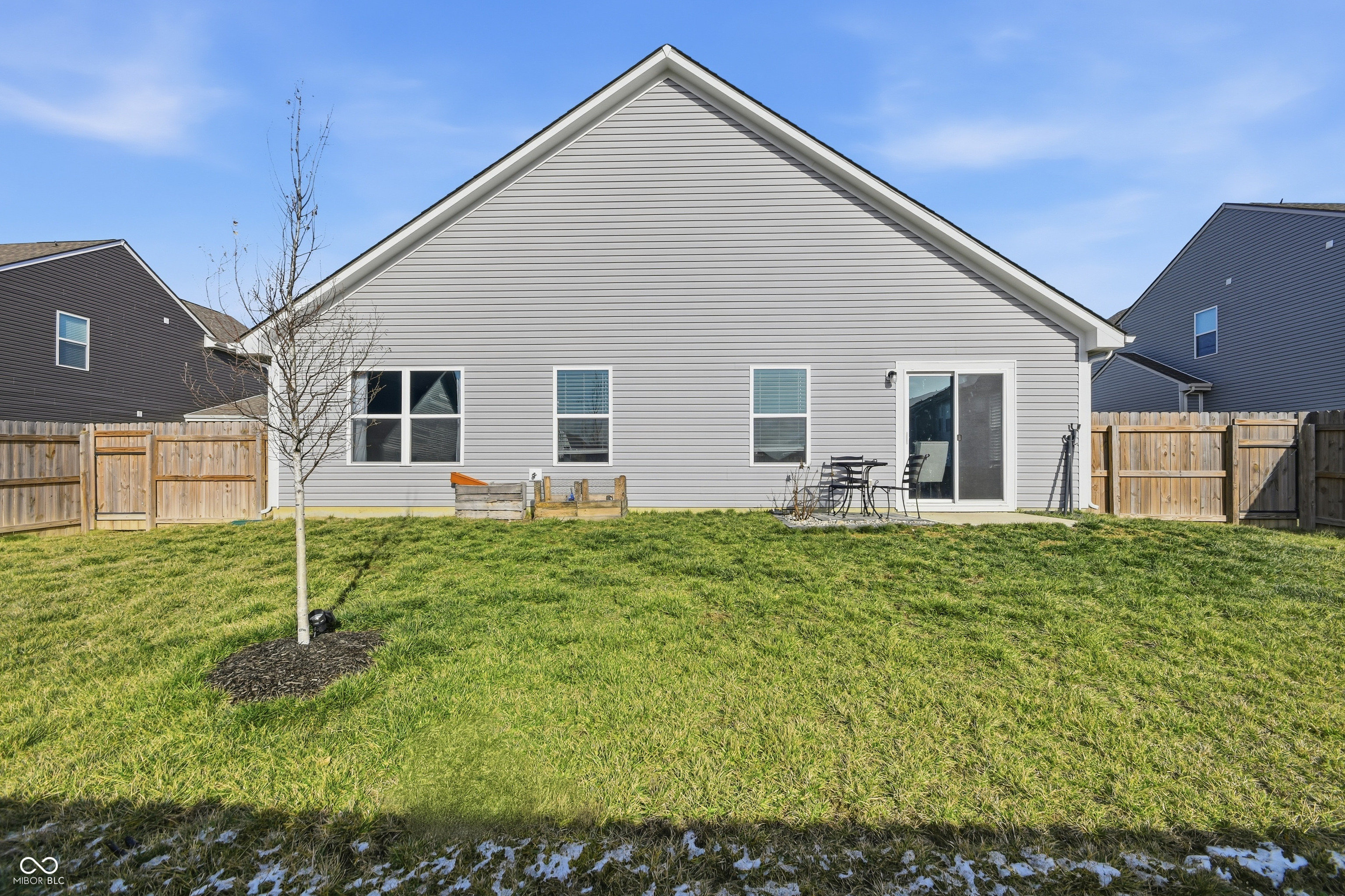 6935 Honeysuckle Way Pendleton, IN 46064 - Photo 4 of 26