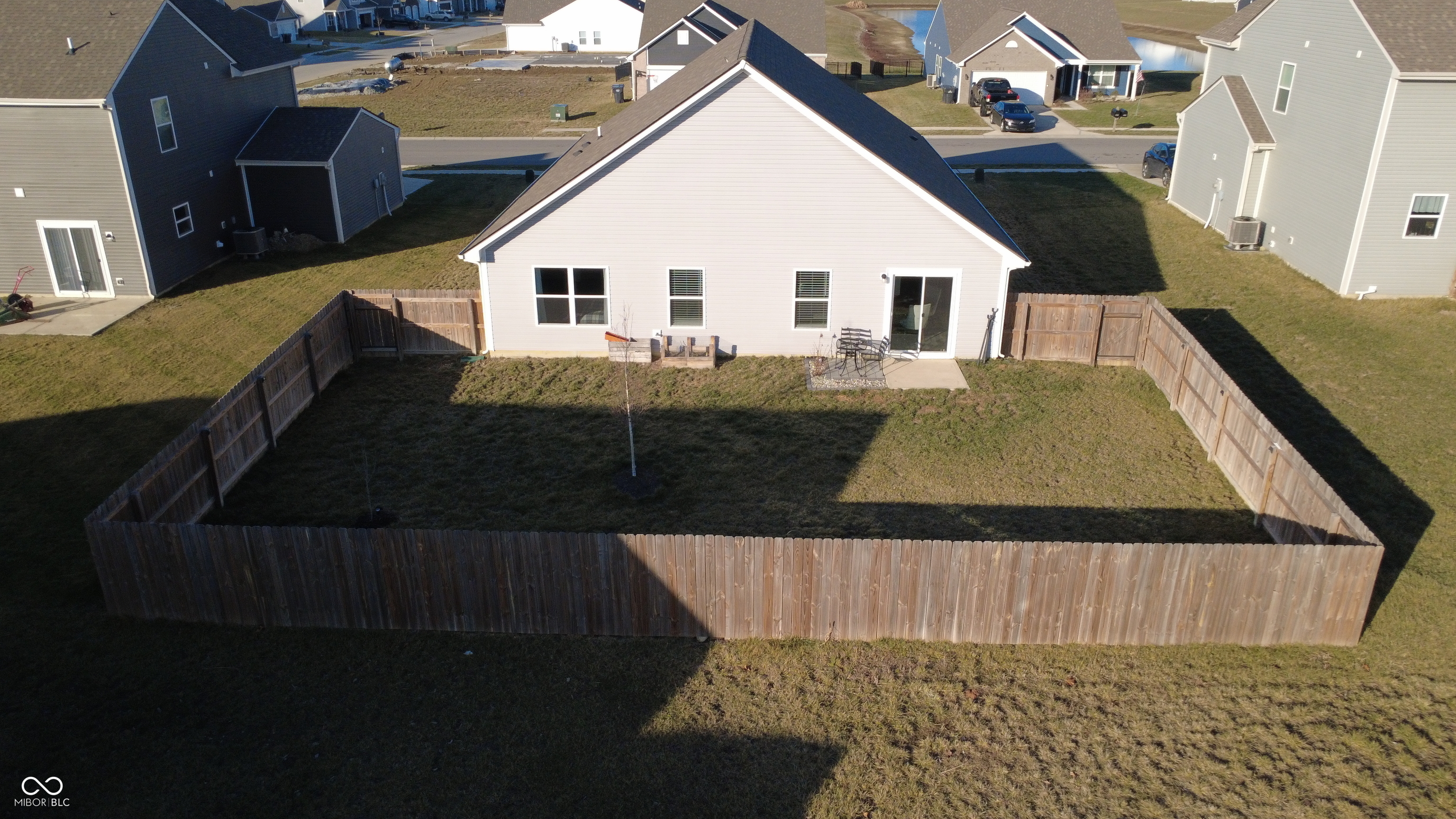 6935 Honeysuckle Way Pendleton, IN 46064 - Photo 5 of 26