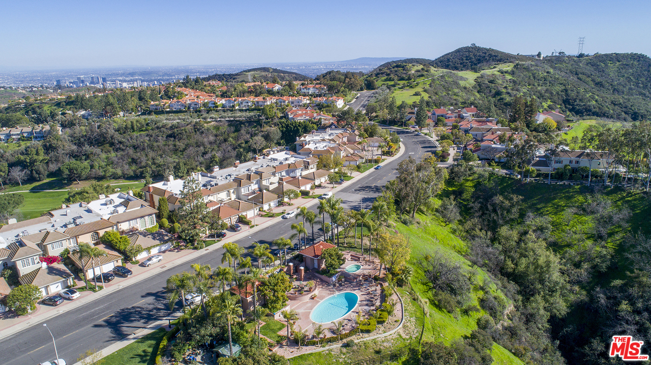 2204 Canyonback Road Los Angeles, CA 90049 - Photo 26 of 38