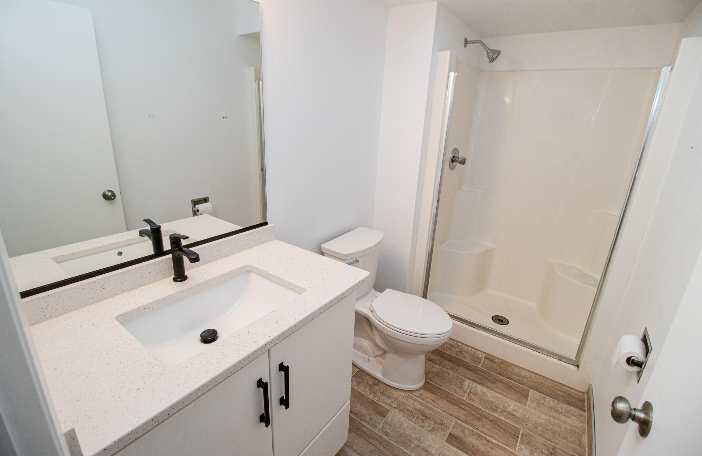 1410 South River Road New Berlin, WI 53151 - Photo 33 of 41 Lower Level Bath