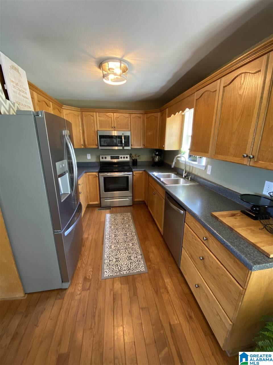 227 Miranda Road Warrior, AL 35180 - Photo 10 of 28