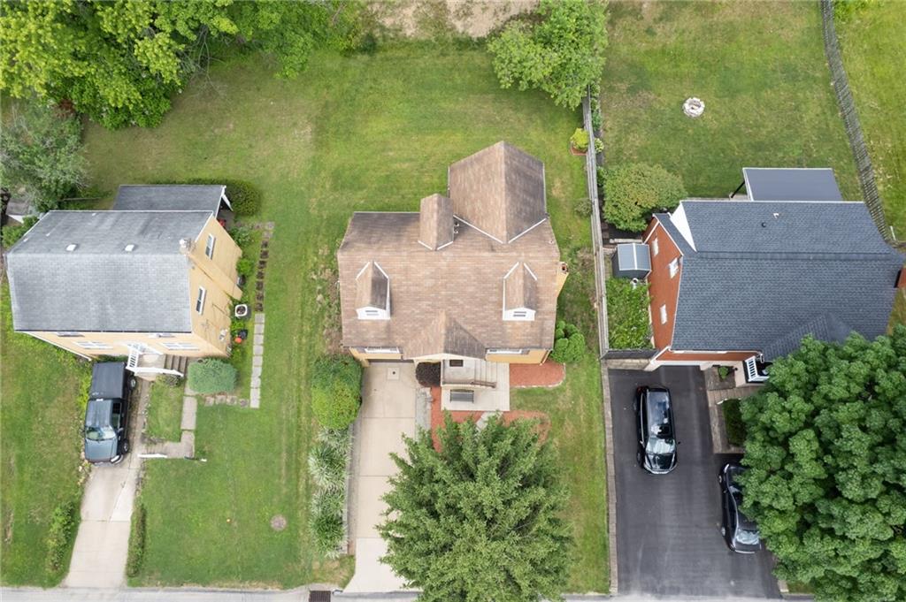 307 Rickey Drive Monroeville, PA 15146 - Photo 4 of 33