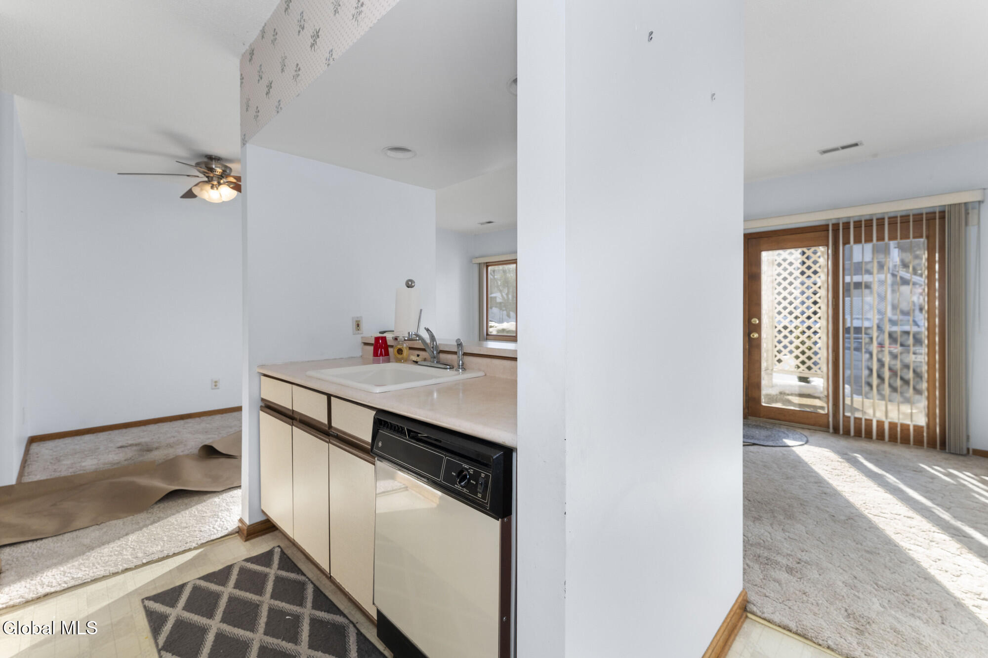 1976 Curry Road, Unit A102 Rotterdam, NY 12303 - Photo 11 of 23 Kitchen