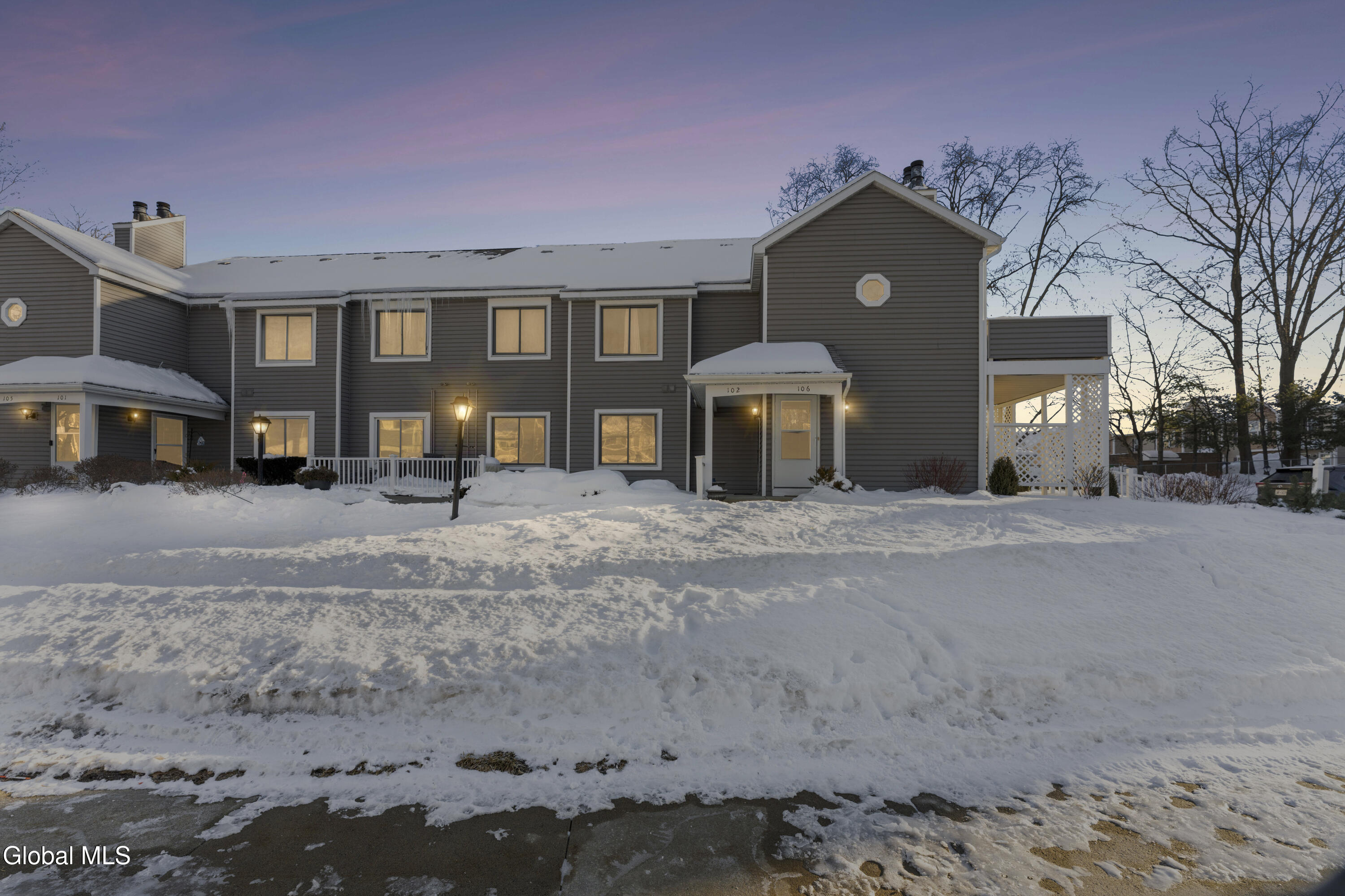 1976 Curry Road, Unit A102 Rotterdam, NY 12303 - Photo 21 of 23 Primary entrance