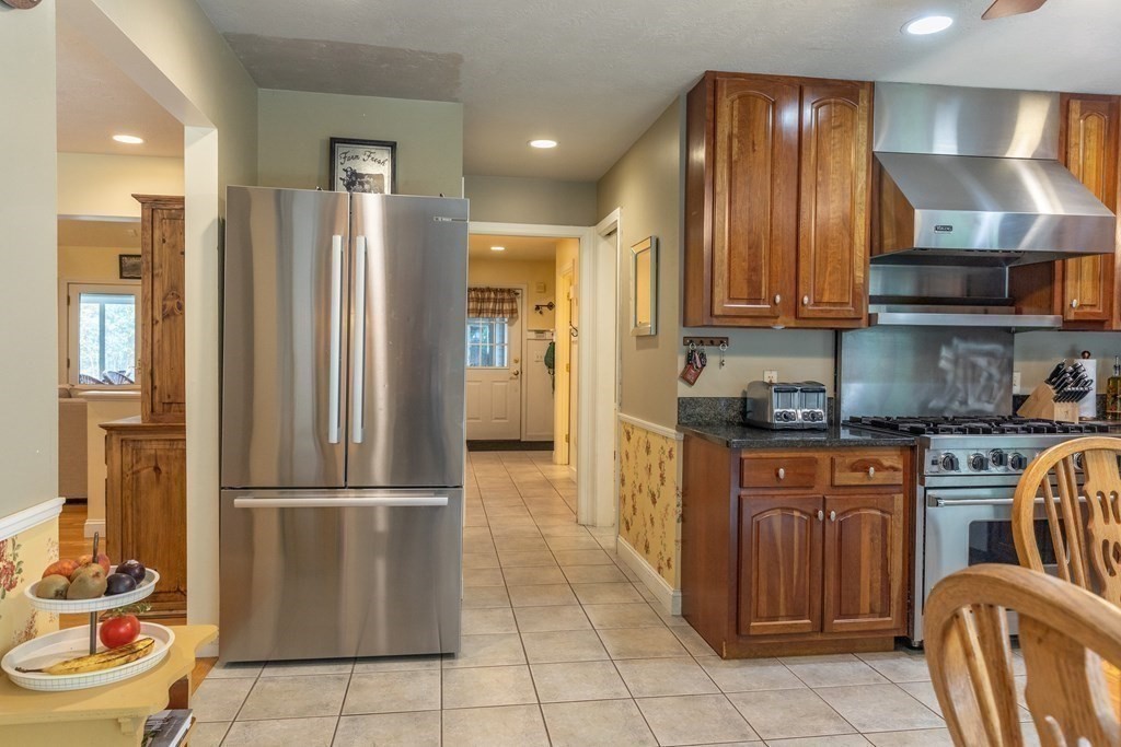 404 State Street Belchertown, MA 01007 - Photo 14 of 42