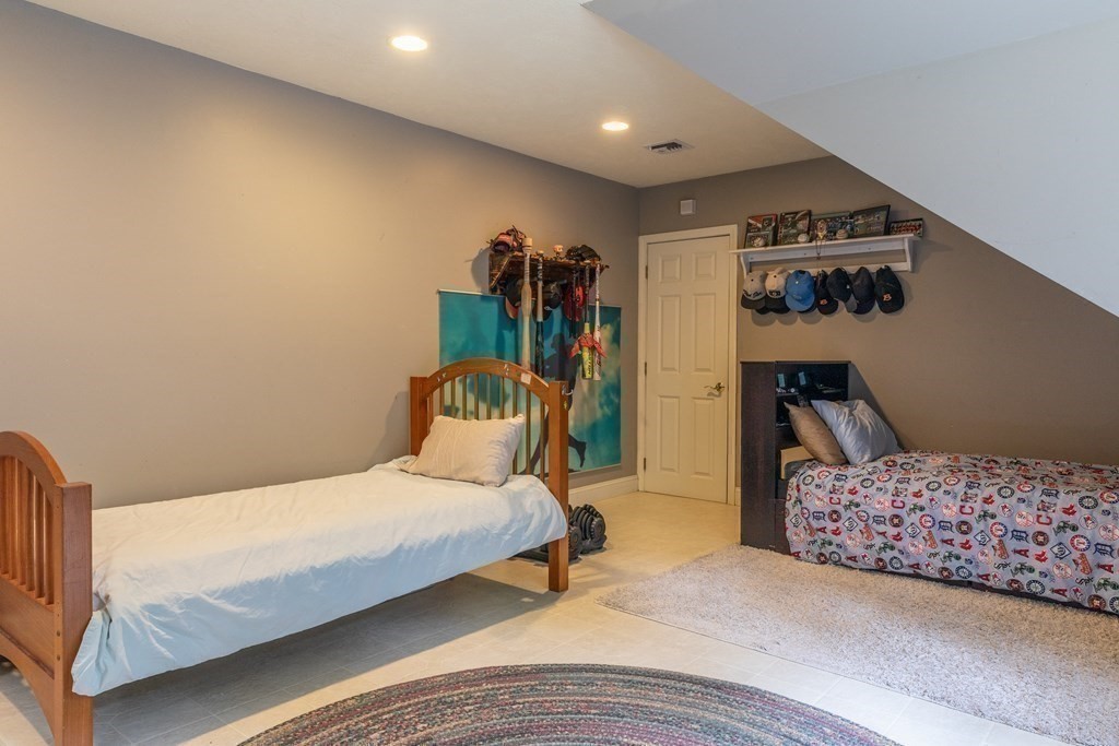 404 State Street Belchertown, MA 01007 - Photo 31 of 42