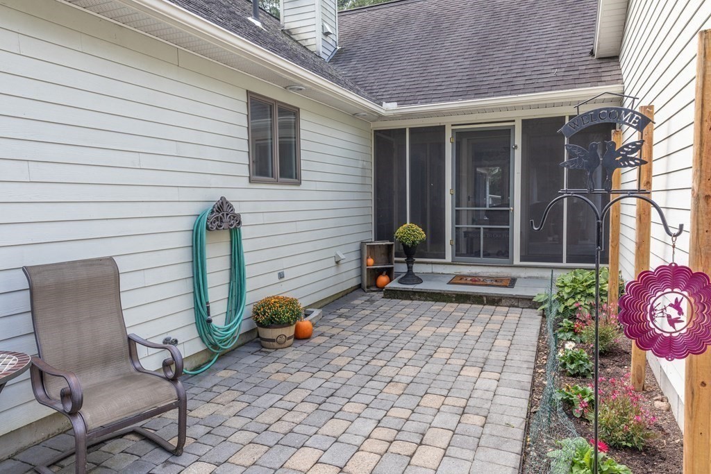 404 State Street Belchertown, MA 01007 - Photo 4 of 42