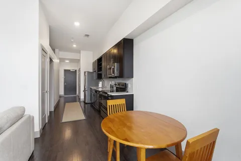 $299,000 | 2407 8th Avenue South, Unit 512, Nashville, TN 37204