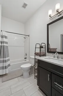 $299,000 | 2407 8th Avenue South, Unit 512, Nashville, TN 37204