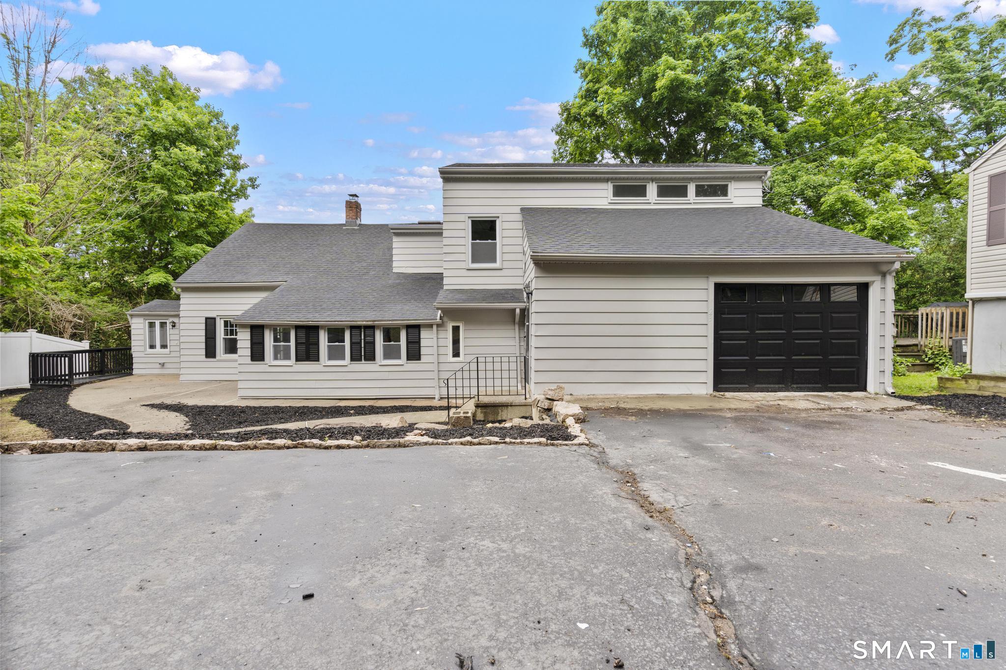 23 Dominican Road Branford, CT 06405 - Photo 3 of 35