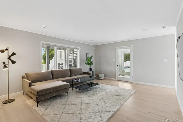 $1,599,000 | 333 Roe Avenue, East Patchogue, NY 11772