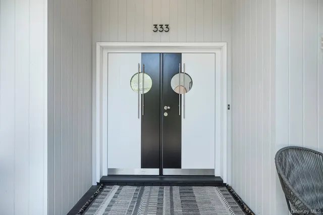 $1,599,000 | 333 Roe Avenue, East Patchogue, NY 11772