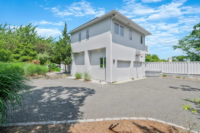 $1,599,000 | 333 Roe Avenue, East Patchogue, NY 11772