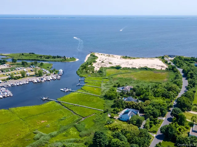 $1,599,000 | 333 Roe Avenue, East Patchogue, NY 11772