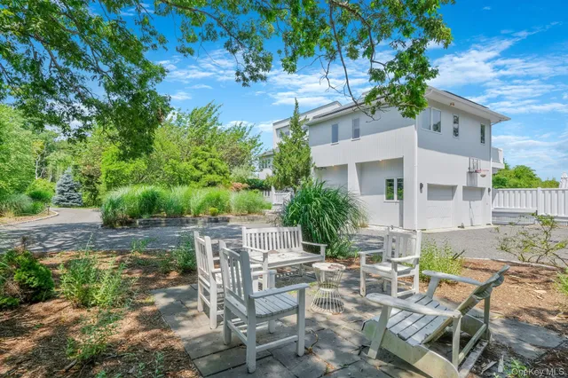 $1,599,000 | 333 Roe Avenue, East Patchogue, NY 11772