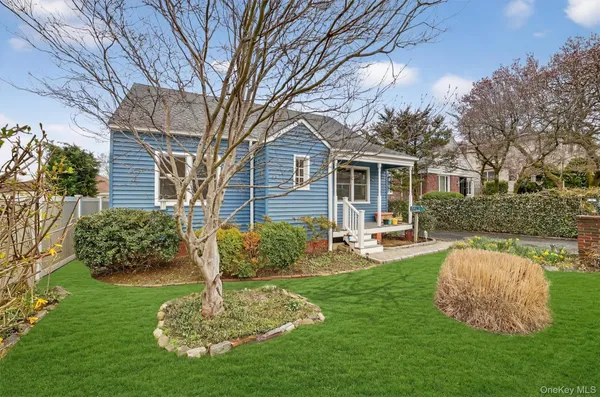 $639,000 | 173 Hunter Avenue, Yonkers, NY 10704