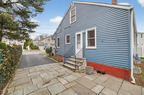 $639,000 | 173 Hunter Avenue, Yonkers, NY 10704