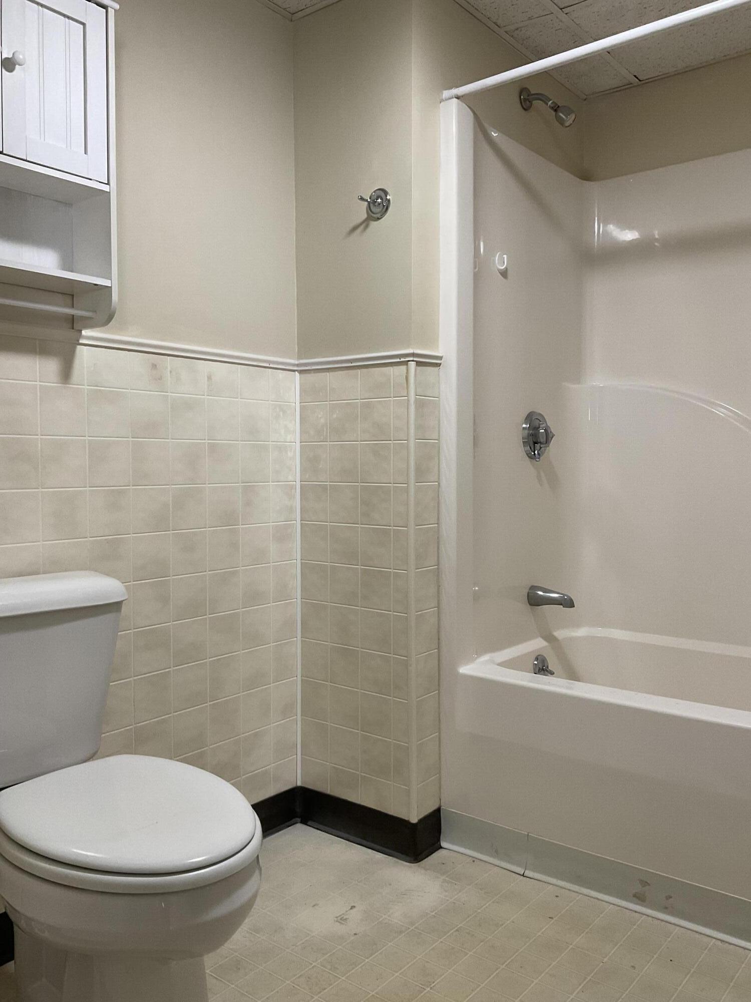 27 Wesley Street Bath, ME 04530 - Photo 22 of 34 Unit A