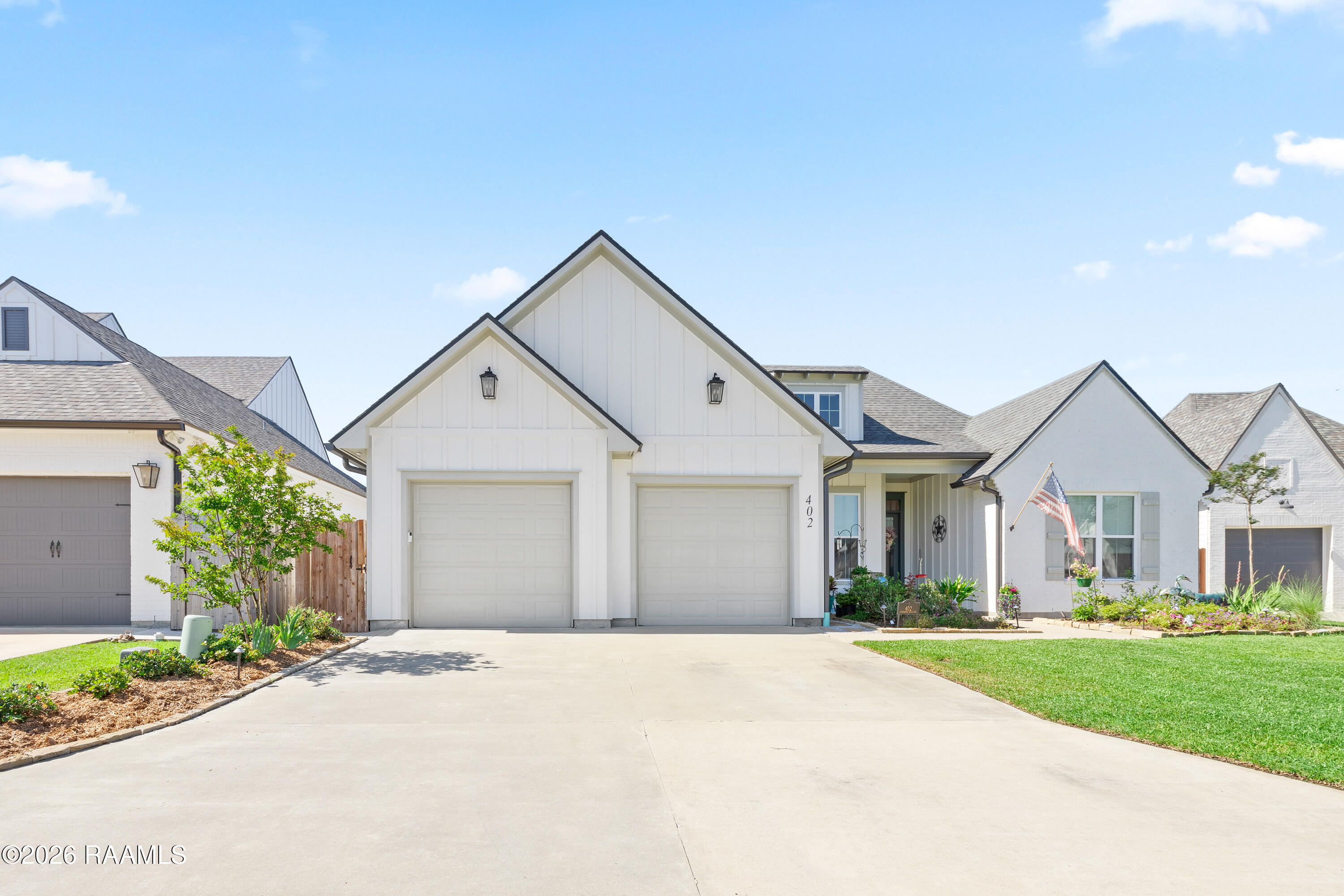 402 Sunshine Rise Drive Broussard, LA 70518 - Photo 3 of 40