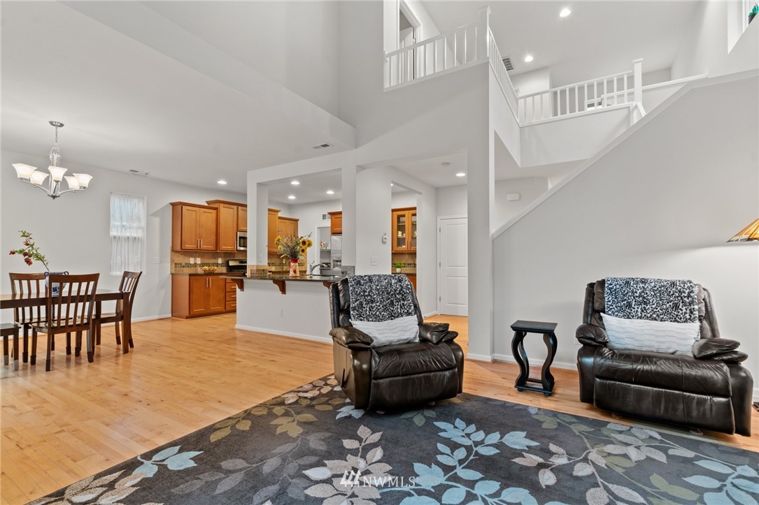 3806 176th Place Southeast Bothell, WA 98012 - Photo 4 of 34 Gallery Image 4