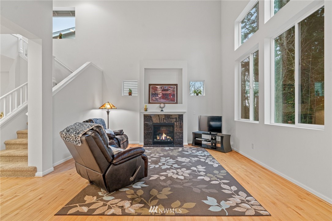 3806 176th Place Southeast Bothell, WA 98012 - Photo 6 of 34 Gallery Image 6