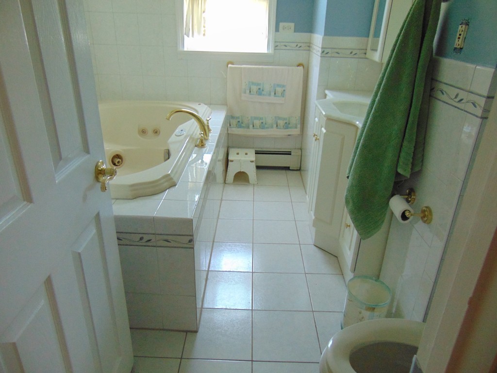 12 Flint Locke Road Randolph, MA 02368 - Photo 12 of 26 Gallery Image 12