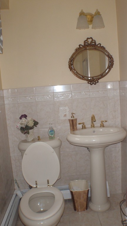 12 Flint Locke Road Randolph, MA 02368 - Photo 9 of 26 Gallery Image 9