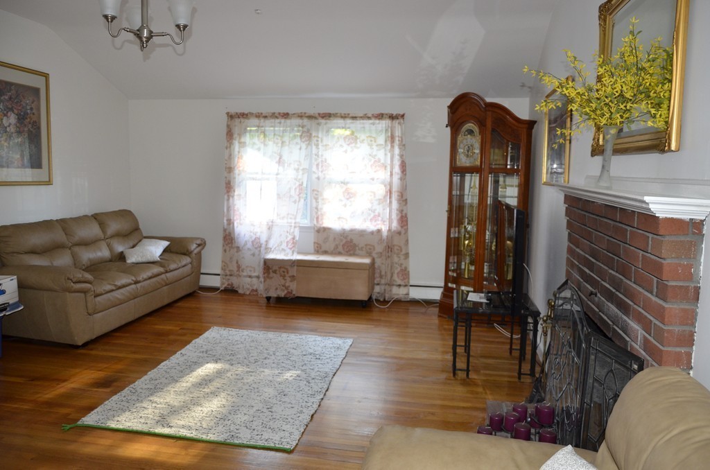 12 Flint Locke Road Randolph, MA 02368 - Photo 10 of 26 Gallery Image 10