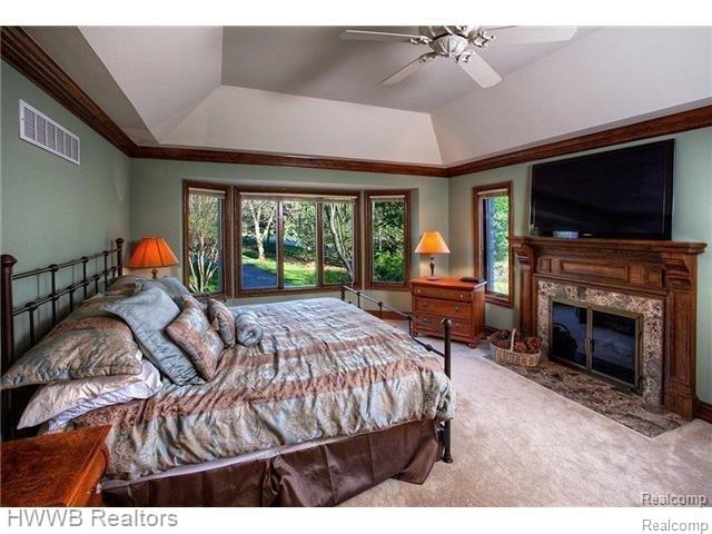 330 Camelot Way Rochester, MI 48306 - Photo 23 of 48