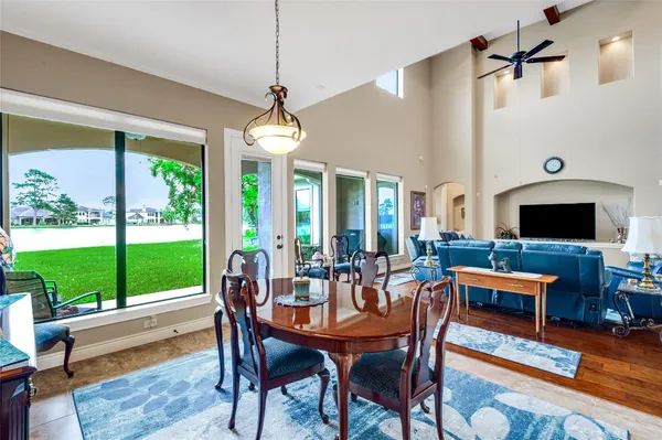 $699,950 | 6119 Lofty Lane, Spring, TX 77379