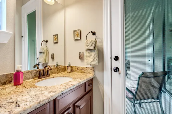 $699,950 | 6119 Lofty Lane, Spring, TX 77379