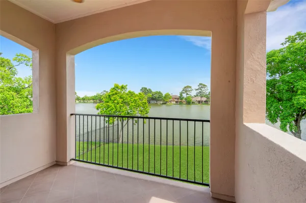 $699,950 | 6119 Lofty Lane, Spring, TX 77379