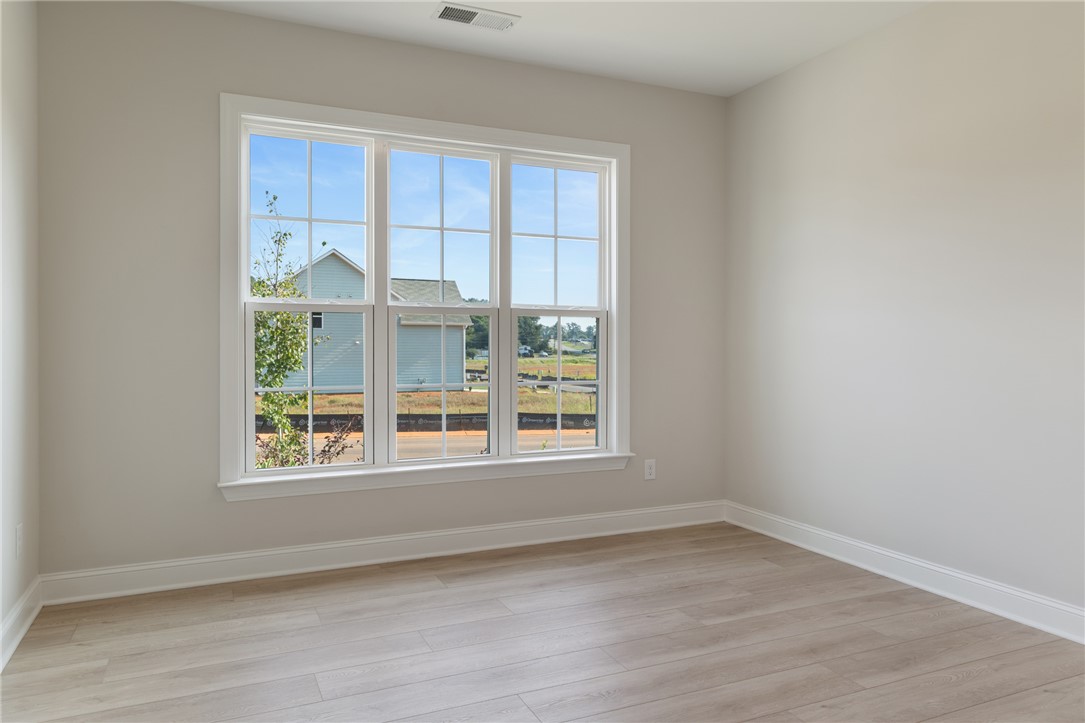 109 Sunrise Court, Unit SUN0005 Anderson, SC 29625 - Photo 22 of 37 Bedroom 4 (1st Floor)