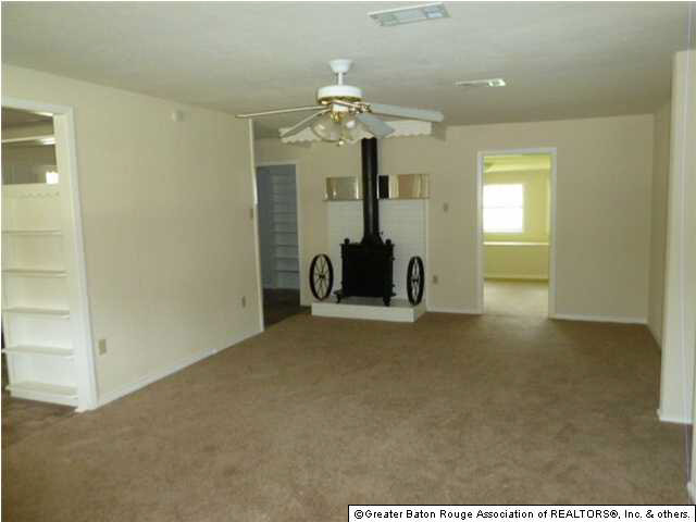 11135 Black Oak Drive Baton Rouge, LA 70815 - Photo 4 of 14 Gallery Image 4