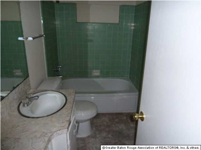 11135 Black Oak Drive Baton Rouge, LA 70815 - Photo 10 of 14 Gallery Image 10
