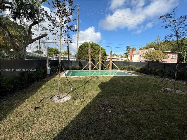 $2,100,000 | 1637 Monroe Street, Hollywood, FL 33020