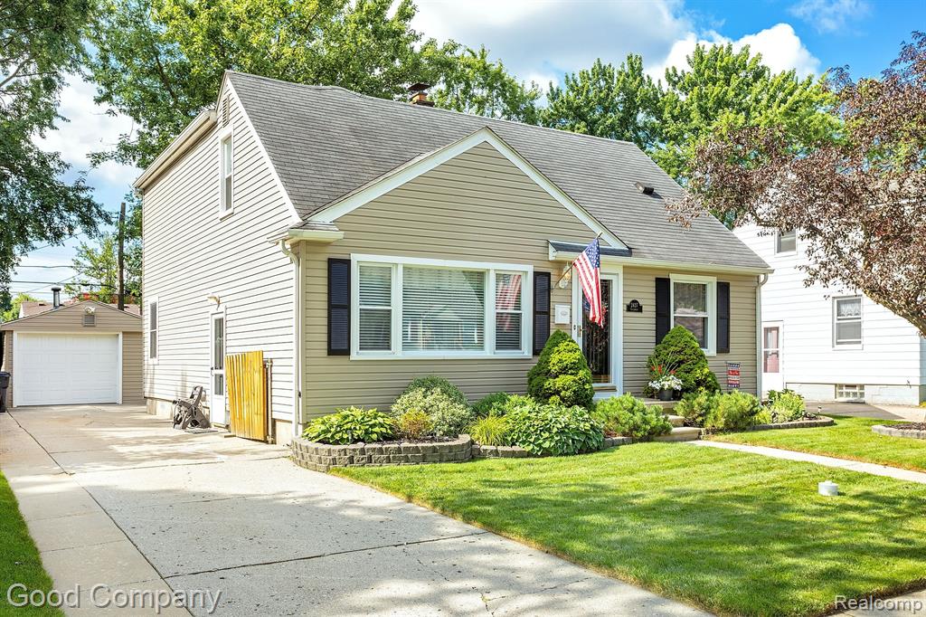 2427 Columbia Road Berkley, MI 48072 - Photo 38 of 38 Gallery Image 38